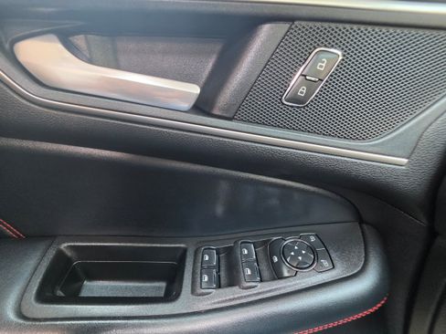 Used 2021 Ford Edge ST-Line FWD image 15