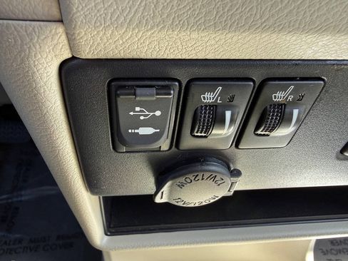 Used 2017 Toyota Sienna XLE AWD Van 3.5L 6-Cyl w/ XLE Navigation Package image 69
