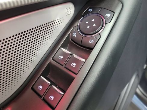 Certified 2025 Ford Explorer ST AWD/4WD image 18