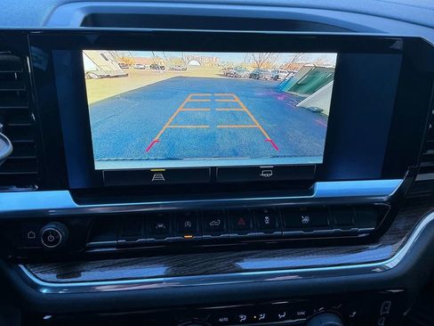 Used 2024 Chevrolet Silverado 1500 LT image 18