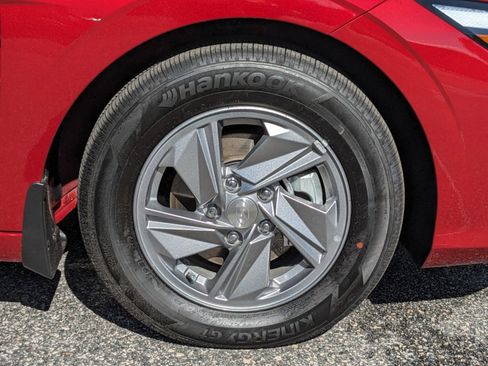 New 2026 Hyundai Elantra SE image 13