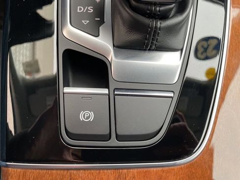 Used 2023 Audi Q5 2.0T Premium image 21