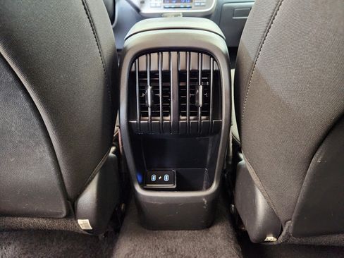 Used 2024 Hyundai Kona SEL AWD/4WD image 32