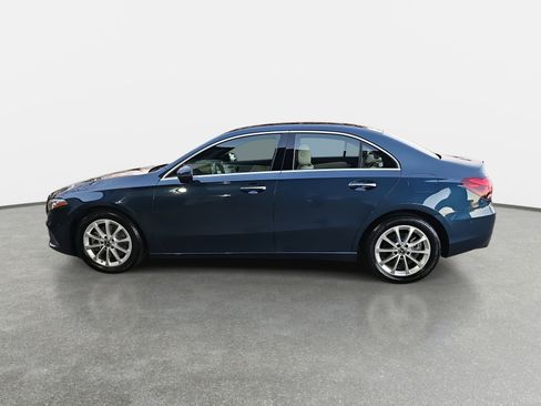 Used 2021 Mercedes-Benz A 220 4MATIC image 8