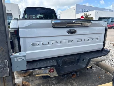 Used 2020 Ford F250 XLT AWD/4WD image 4
