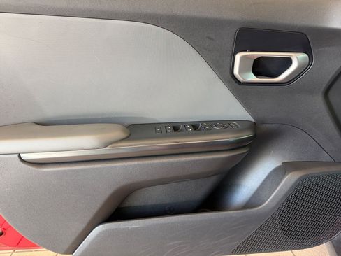 Used 2025 Kia K4 LXS FWD image 18