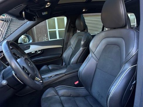 Used 2016 Volvo XC90 T6 R-Design w/ Vision Package image 26