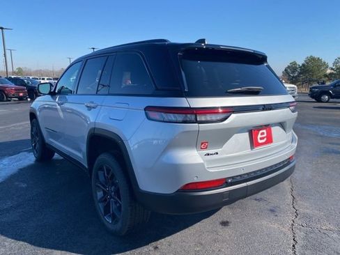 New 2025 Jeep Grand Cherokee Limited image 5