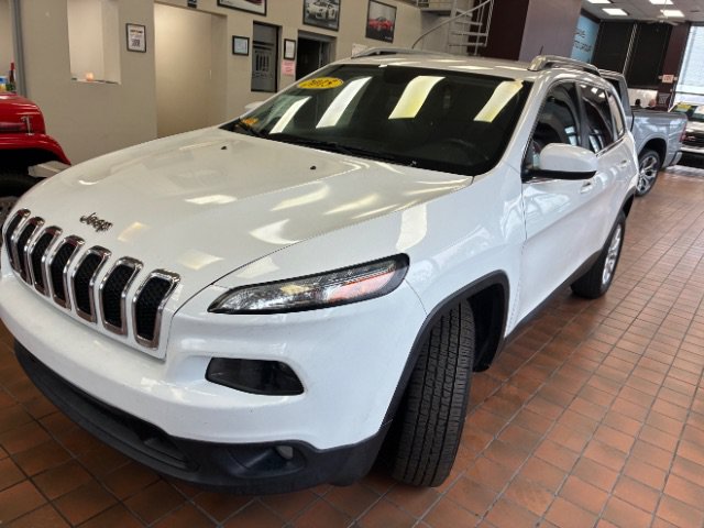 Used 2015 Jeep Cherokee Latitude AWD/4WD image 7