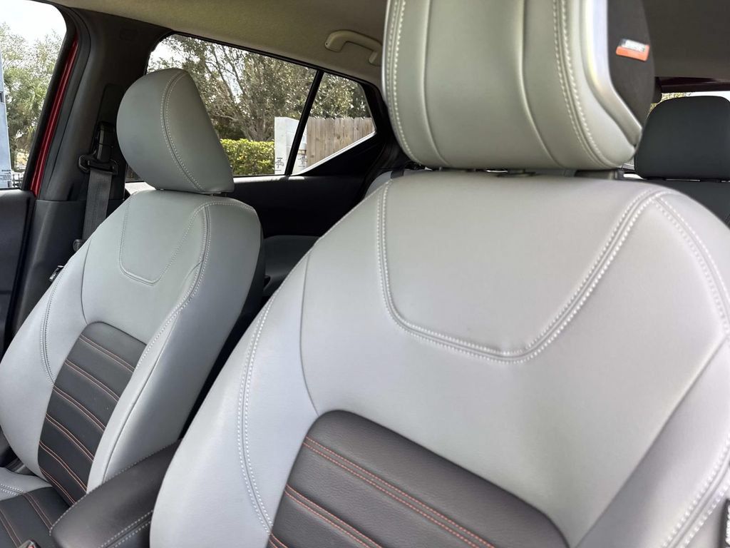 Used 2024 Nissan Kicks SR w/ SR Premium Package FWD image 23