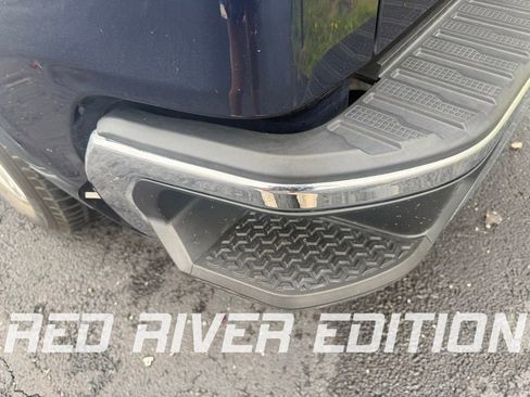 Used 2021 GMC Sierra 1500 SLT w/ SLT Premium Package image 13