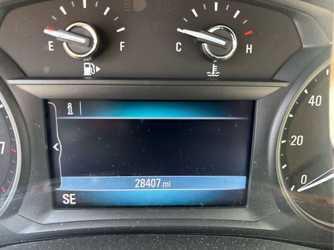 Used 2019 Buick Encore Essence AWD/4WD image 8