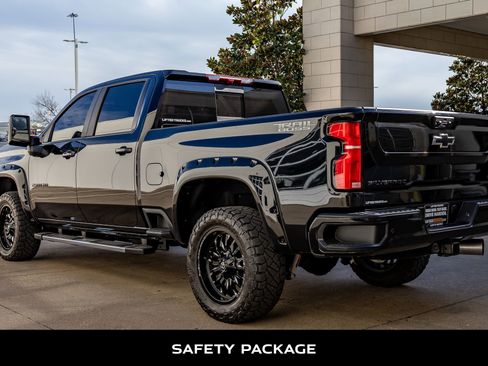 Used 2025 Chevrolet Silverado 2500 LT w/ Trail Boss Package image 6