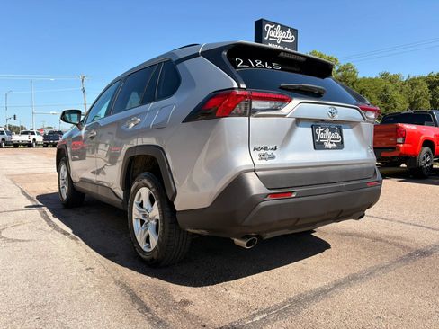 Used 2019 Toyota RAV4 XLE w/ Convenience Package AWD/4WD image 5
