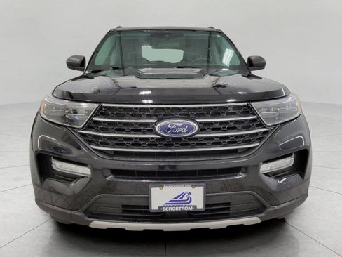 Used 2023 Ford Explorer XLT w/ Equipment Group 202A image 13