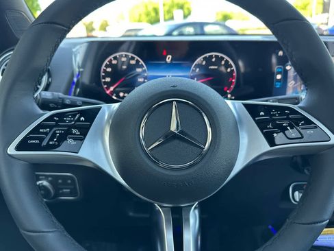 New 2026 Mercedes-Benz GLB 250 image 22