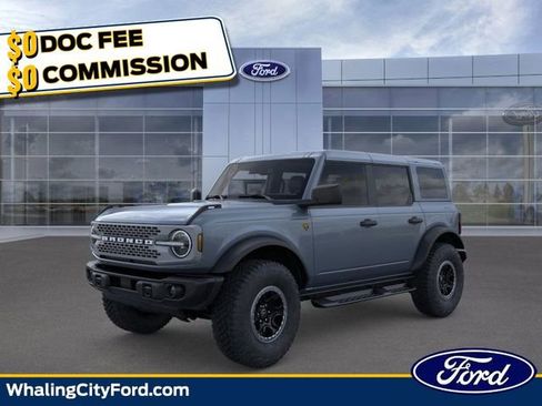New 2025 Ford Bronco Badlands w/ Sasquatch Package AWD/4WD image 1