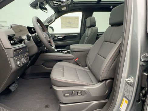 New 2026 Chevrolet Suburban RST w/ Sun And Tow Package image 5