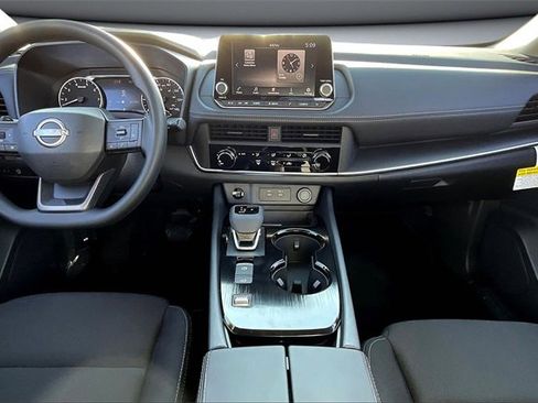 New 2026 Nissan Rogue S image 5