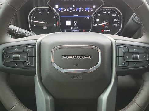 Used 2022 GMC Sierra 2500 Denali w/ Denali Ultimate Package image 11