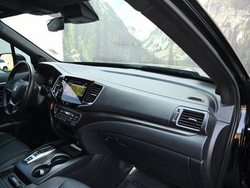 Used 2023 Honda Passport TrailSport image 25