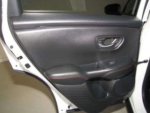 Used 2024 Honda HR-V Sport image 12