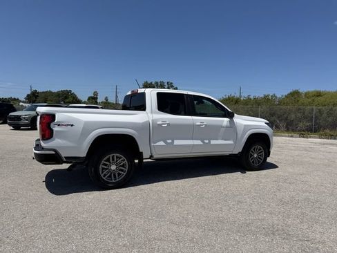Used 2023 Chevrolet Colorado LT w/ LT Convenience Package II AWD/4WD image 4