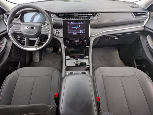 Used 2024 Jeep Grand Cherokee L Laredo AWD/4WD image 29