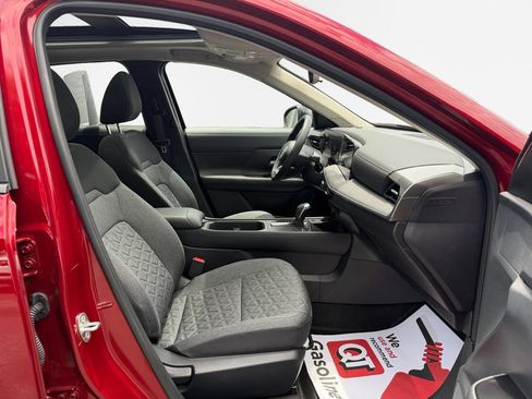 Used 2026 Nissan Kicks SV w/ SV Premium Package FWD image 26