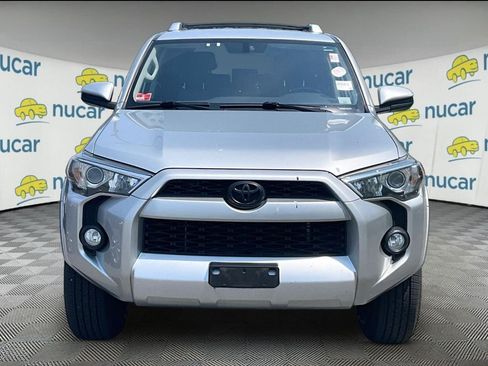 Used 2015 Toyota 4Runner SR5 AWD/4WD image 2