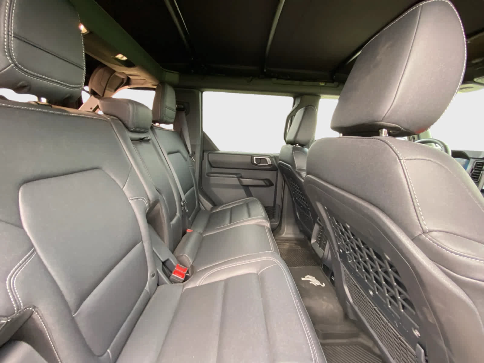 Used 2025 Ford Bronco Badlands AWD/4WD image 13
