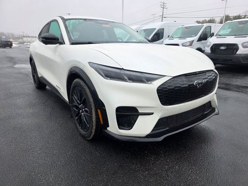 Used 2025 Ford Mustang Mach-E Premium w/ Sport Appearance Package image 7