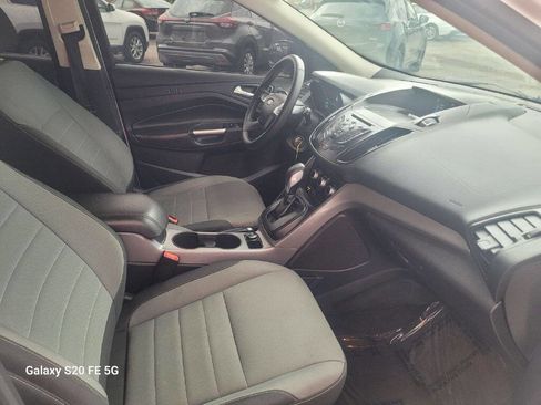 Used 2016 Ford Escape SE image 10