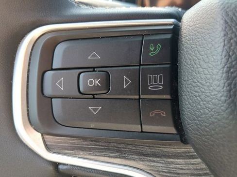 Used 2024 Jeep Wagoneer Series II w/ Flexible Seating Group image 32