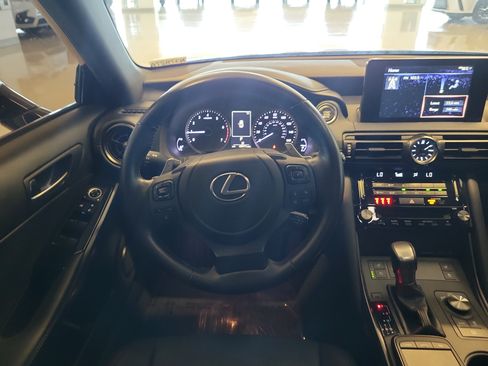 Used 2023 Lexus IS 300 w/ Comfort Package RWD image 17
