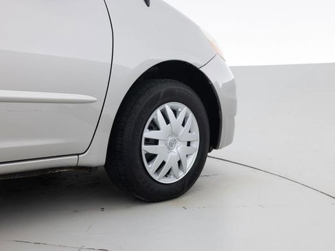Used 2007 Toyota Sienna LE FWD image 18