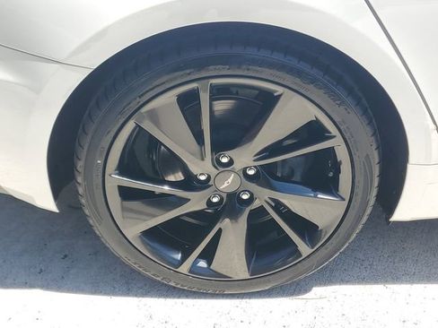 Used 2023 Genesis G70 2.0T w/ Sport Prestige Package RWD image 7