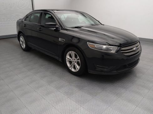 Used 2014 Ford Taurus SEL FWD image 11