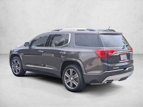Used 2017 GMC Acadia Denali w/ Technology Package AWD/4WD image 8