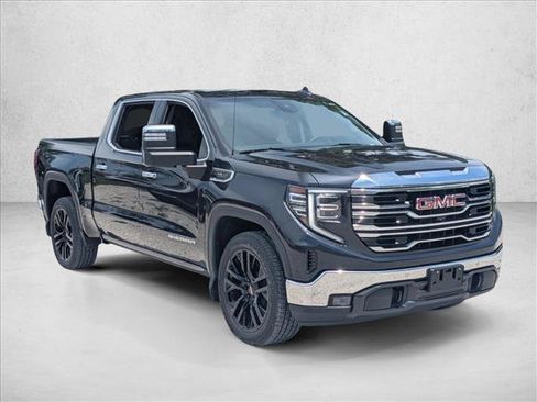 Used 2023 GMC Sierra 1500 SLT w/ SLT Convenience Package RWD image 3