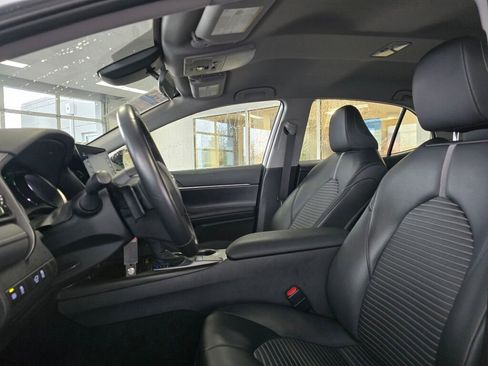 Used 2024 Toyota Camry SE image 22