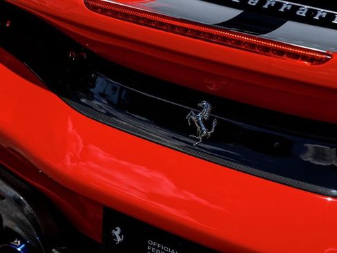 Used 2019 Ferrari 488 Pista Coupe RWD image 43