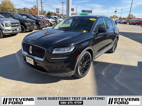 Used 2021 Lincoln Nautilus Reserve w/ Monochromatic Package image 9