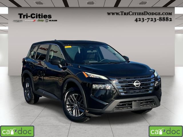 Used 2024 Nissan Rogue S AWD/4WD image 1