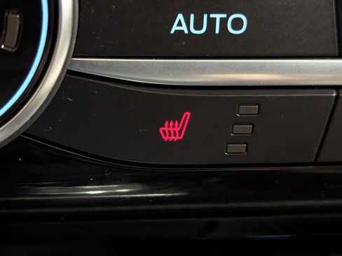 Used 2022 Ford Escape SE w/ Cold Weather Package image 24