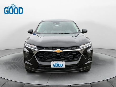 New 2026 Chevrolet Trax LS w/ Driver Confidence Package FWD image 8