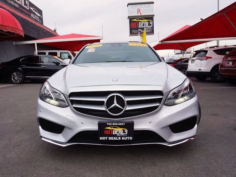 Used 2016 Mercedes-Benz E 350 Sedan w/ Premium Package image 5