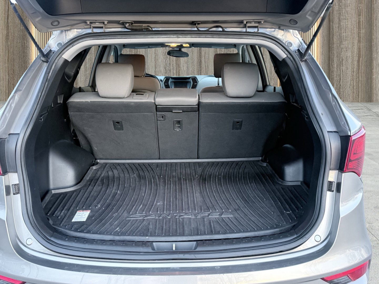 Used 2017 Hyundai Santa Fe Sport FWD image 11