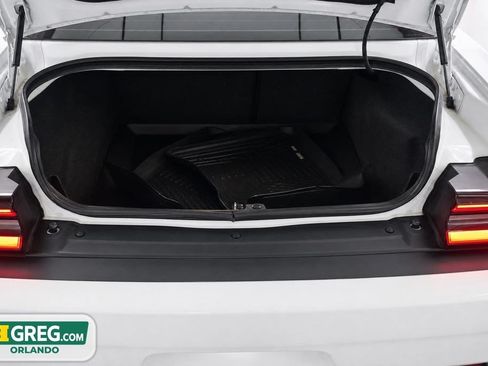 Used 2019 Dodge Challenger R/T RWD image 17