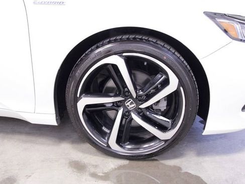 Used 2022 Honda Accord Sport image 12